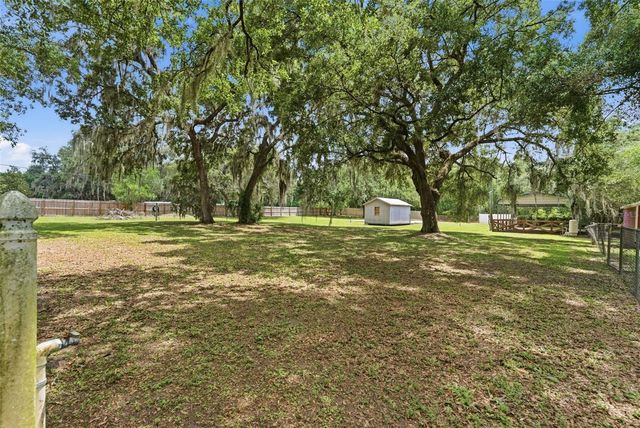 13525 301 HIGHWAY N, Thonotosassa, FL 33592