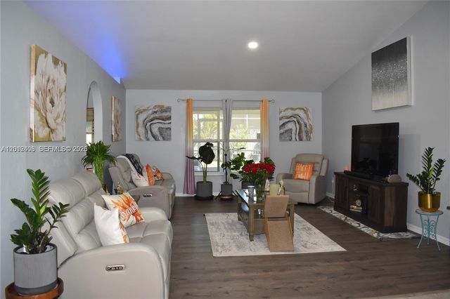 15639 SPRING LINE LN, Fort Myers, FL 33905