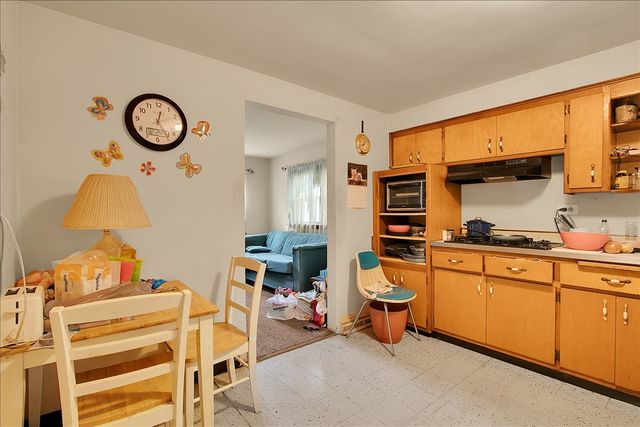 13134 Sacramento Avenue, Blue Island, IL 60406