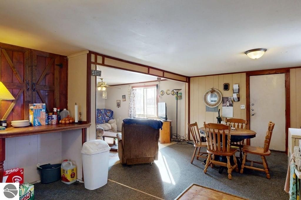 Image 5 of property listing at 1205 N Kinney Avenue, Mt Pleasant, MI 48858