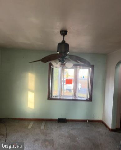 2424 WOOD AVE, Tullytown, PA 19007