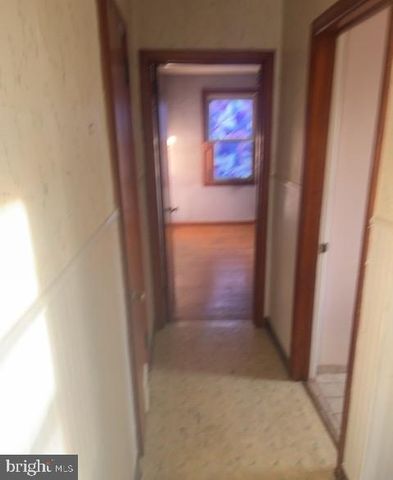 2424 WOOD AVE, Tullytown, PA 19007