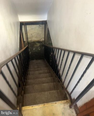 2424 WOOD AVE, Tullytown, PA 19007