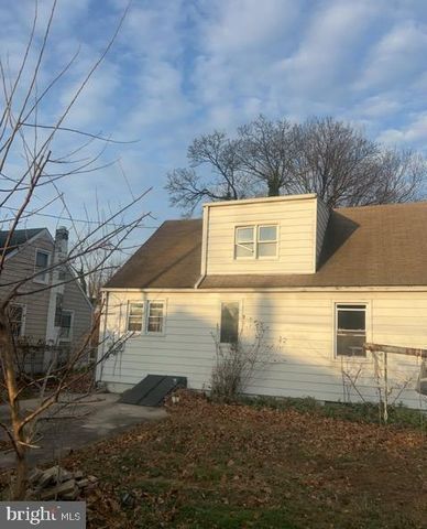 2424 WOOD AVE, Tullytown, PA 19007
