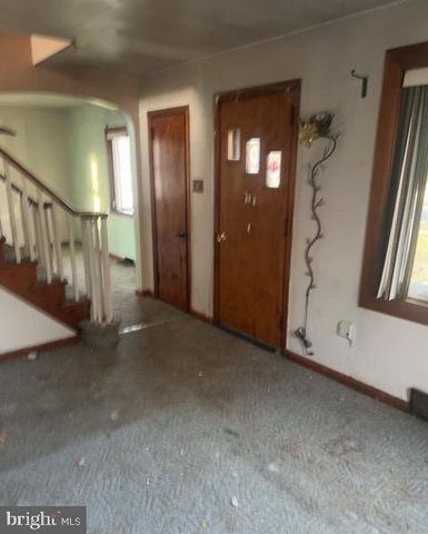 2424 WOOD AVE, Tullytown, PA 19007