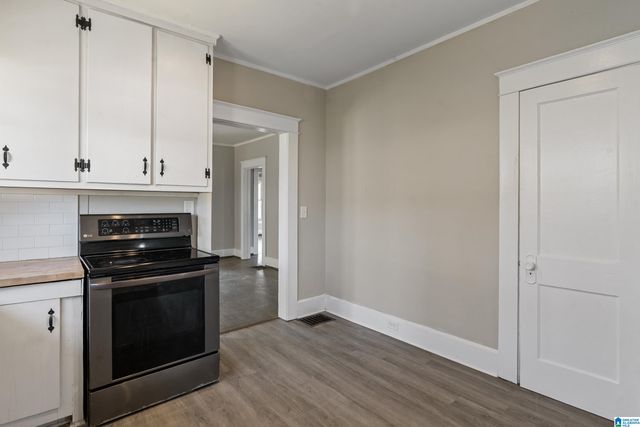 808 11TH AVENUE, Midfield, AL 35228