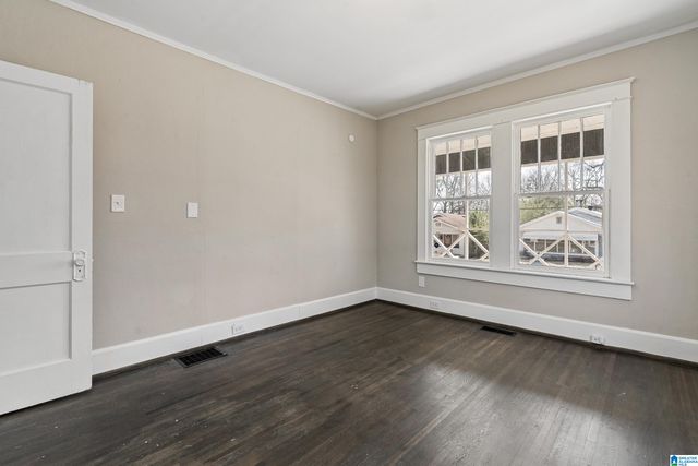 808 11TH AVENUE, Midfield, AL 35228