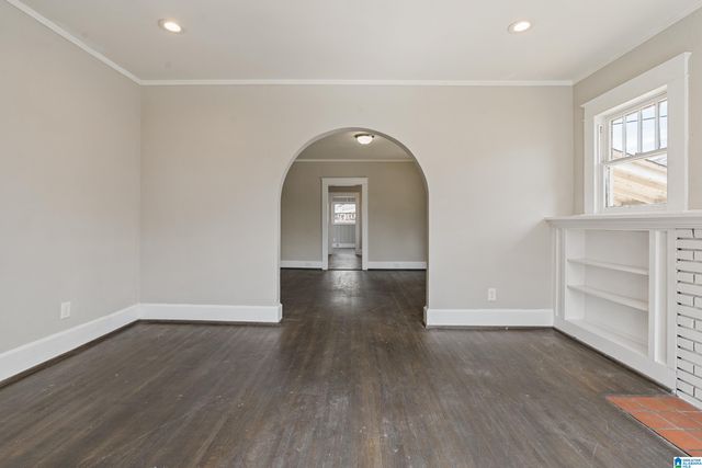 808 11TH AVENUE, Midfield, AL 35228