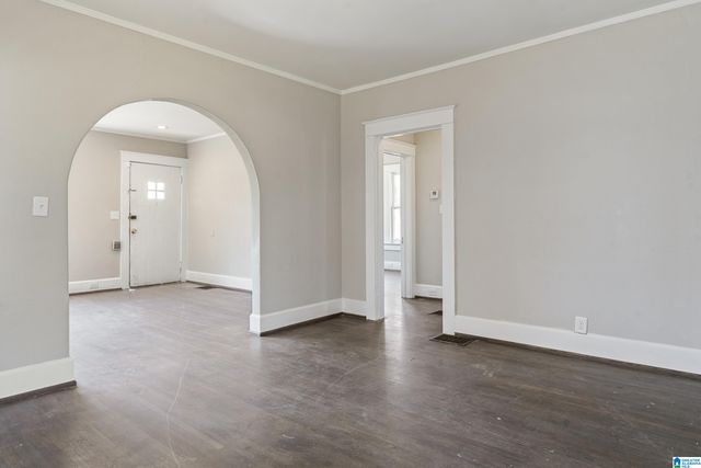 808 11TH AVENUE, Midfield, AL 35228