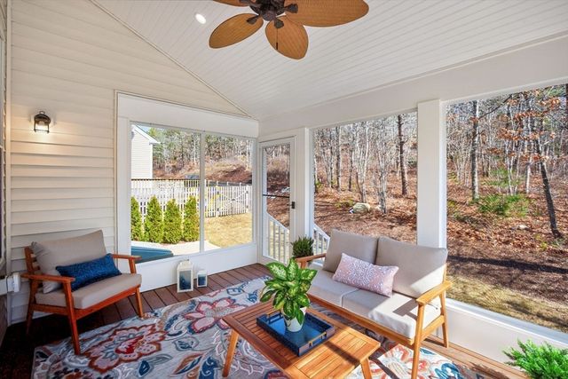 26 Kensington, Plymouth, MA 02360