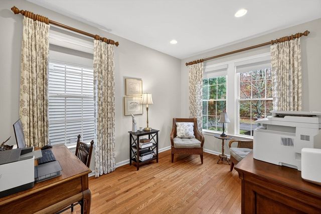 26 Kensington, Plymouth, MA 02360