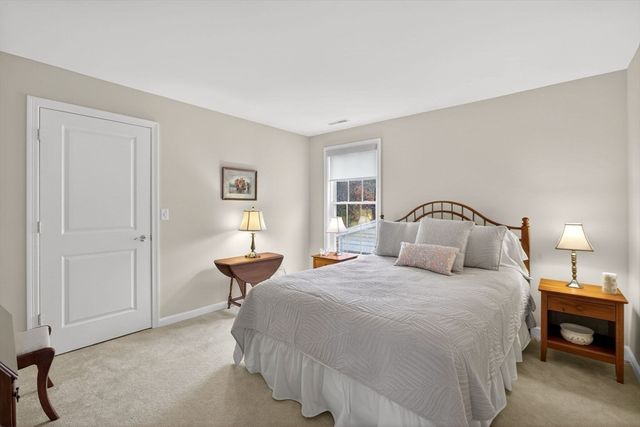 26 Kensington, Plymouth, MA 02360