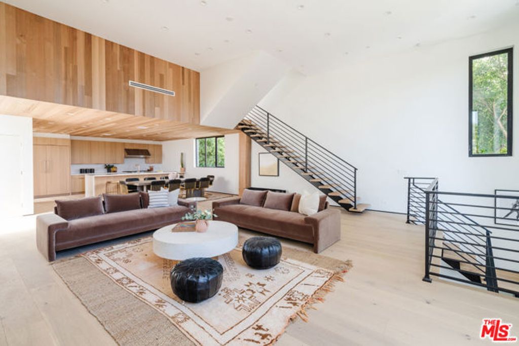 611 Broadway Street, Venice (los Angeles), CA 90291