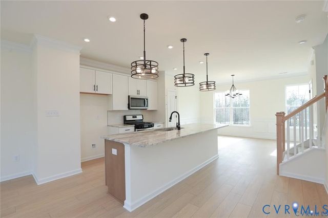 7855 Alexandria Dr, Moseley, VA 23120