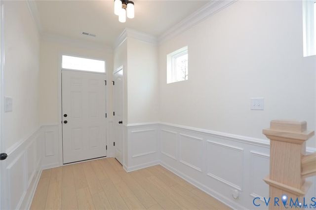 7855 Alexandria Dr, Moseley, VA 23120