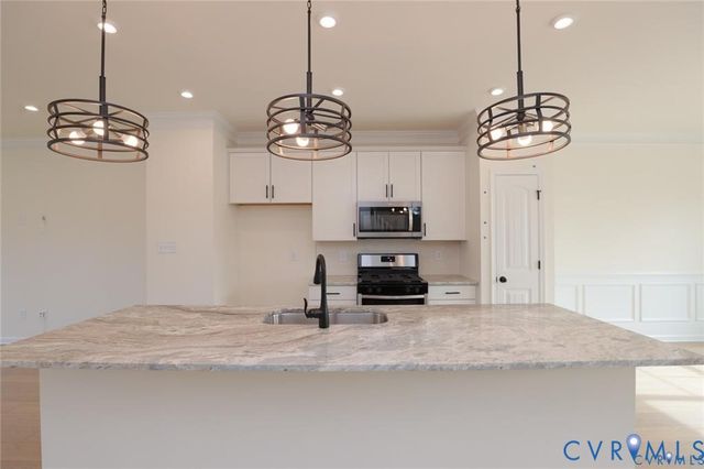 7855 Alexandria Dr, Moseley, VA 23120