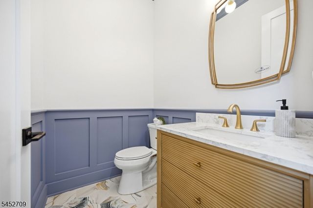 4 Dorrien Rd, Livingston Twp., NJ 07039