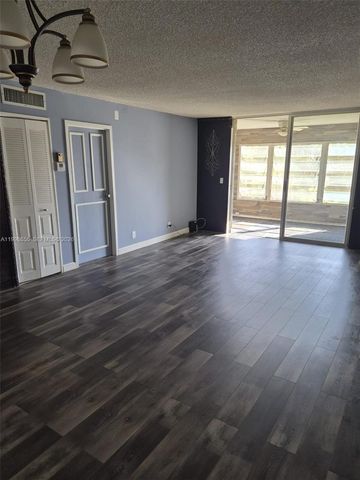 1402 NW 80th Avenue 205, Margate, FL 33063