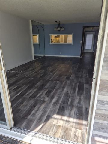 1402 NW 80th Avenue 205, Margate, FL 33063