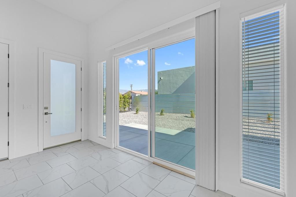 Image 14 of property listing at 15480 Avenida Rambla, Desert Hot Springs, CA 92240