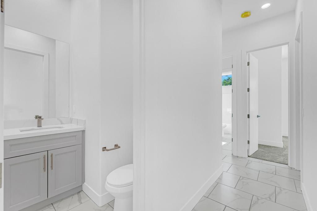 Image 15 of property listing at 15480 Avenida Rambla, Desert Hot Springs, CA 92240