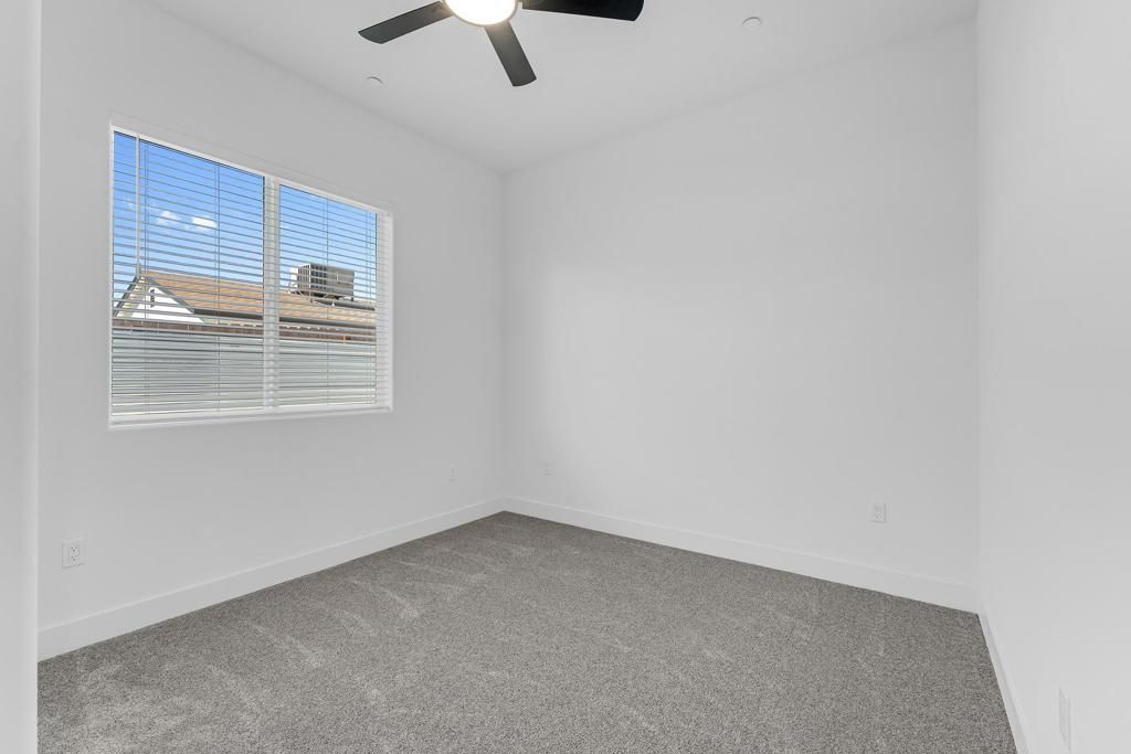Image 16 of property listing at 15480 Avenida Rambla, Desert Hot Springs, CA 92240