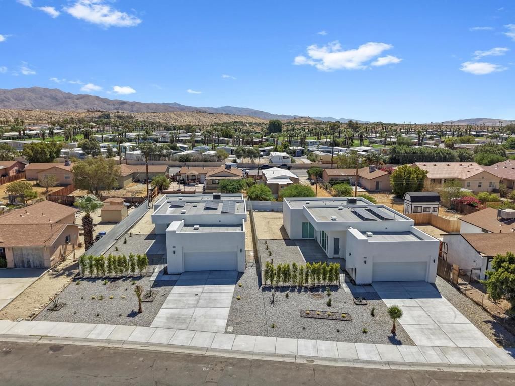 Image 3 of property listing at 15480 Avenida Rambla, Desert Hot Springs, CA 92240