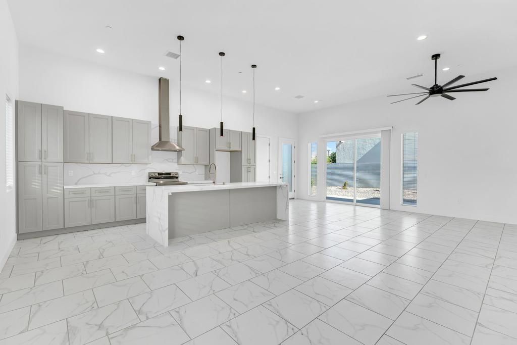 Image 8 of property listing at 15480 Avenida Rambla, Desert Hot Springs, CA 92240