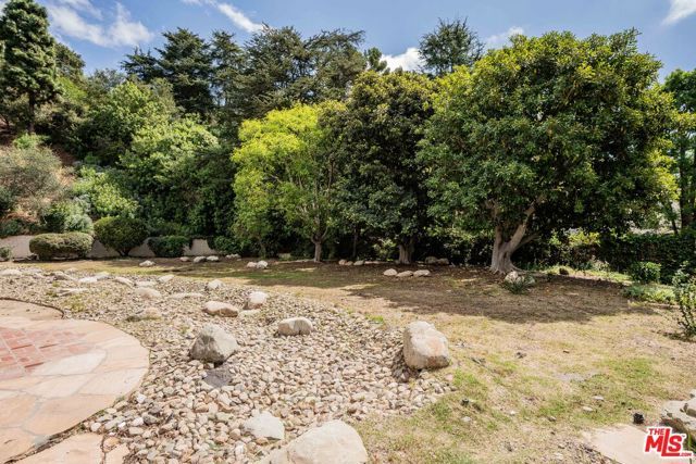 1250 N Norman Place, Los Angeles, CA 90049