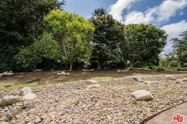 1250 N Norman Place, Los Angeles, CA 90049