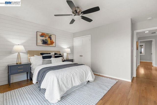 84 Grandview Pl, Walnut Creek, CA 94595
