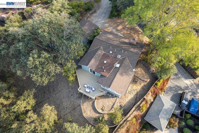 84 Grandview Pl, Walnut Creek, CA 94595