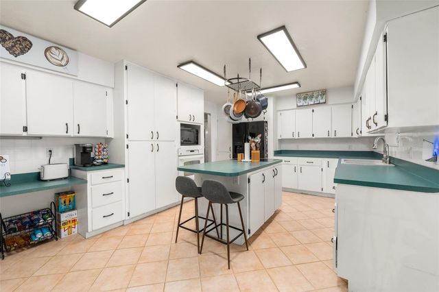 3670 NW 20TH AVENUE, Bell, FL 32619