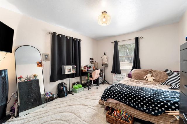 3670 NW 20TH AVENUE, Bell, FL 32619