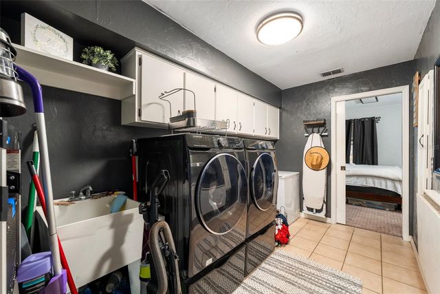 3670 NW 20TH AVENUE, Bell, FL 32619