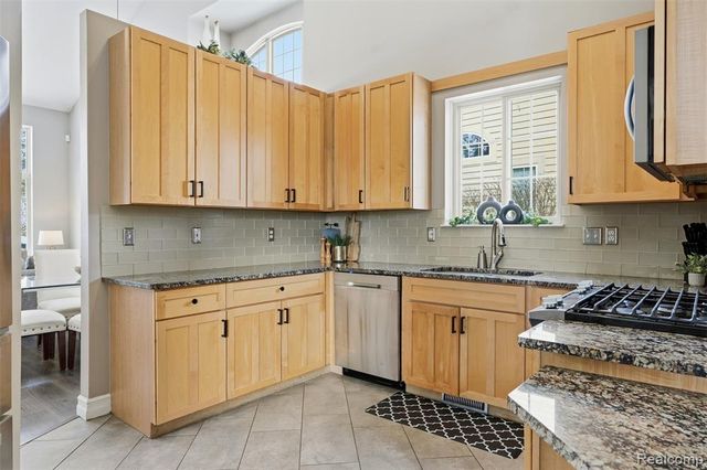 4592 Leblanc Court, Brighton, MI 48116