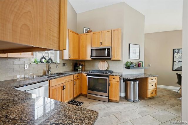 4592 Leblanc Court, Brighton, MI 48116