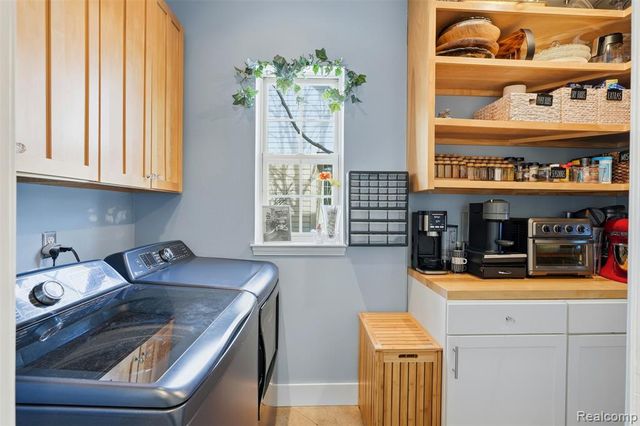 4592 Leblanc Court, Brighton, MI 48116