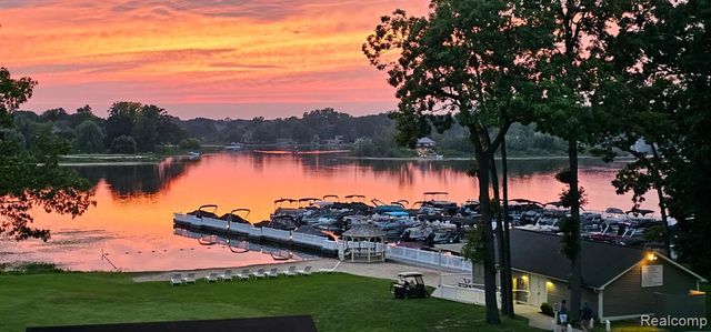 4592 Leblanc Court, Brighton, MI 48116