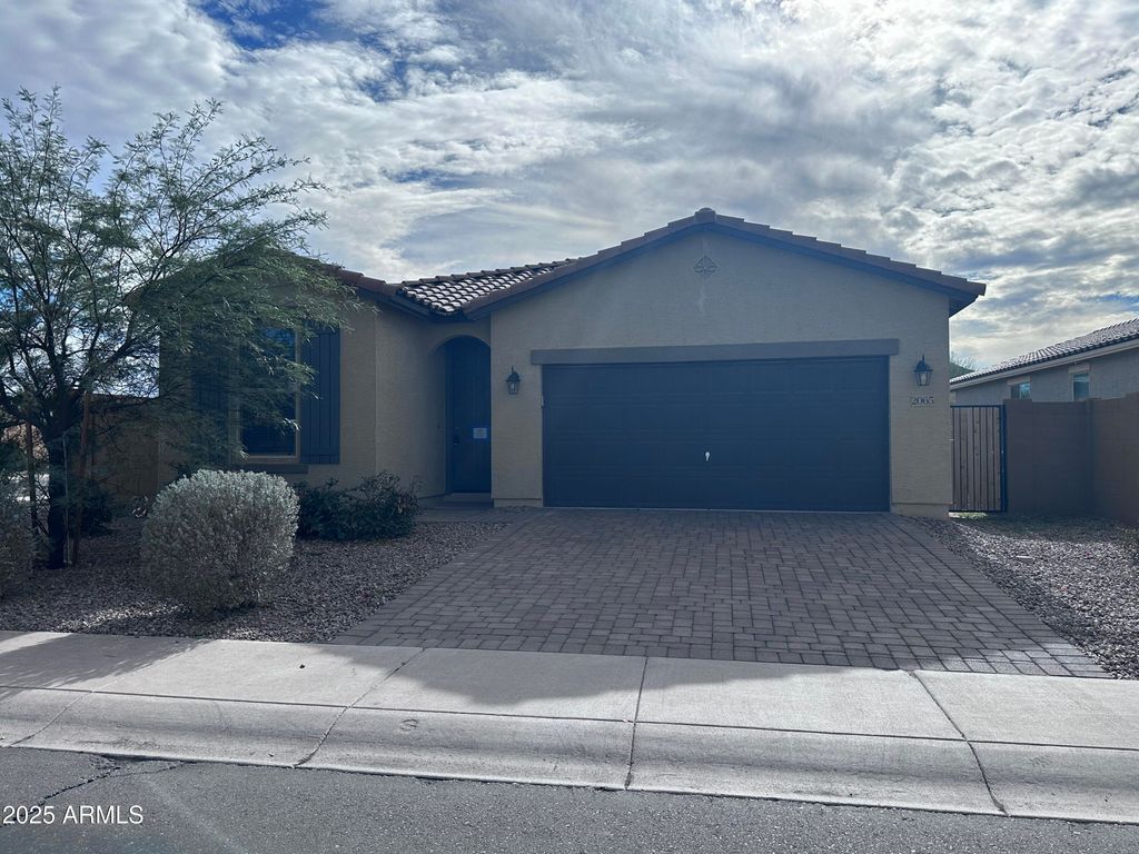 2065 E ESCONDIDO Place, Casa Grande, AZ 85122