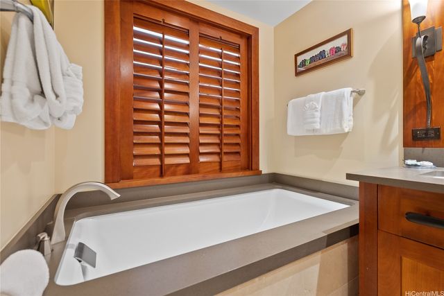 92-104 Waialii Place O411, Kapolei, HI 96707