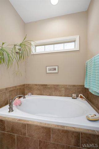 12583 Cottage, Northport, AL 35475