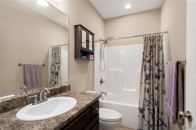 12583 Cottage, Northport, AL 35475