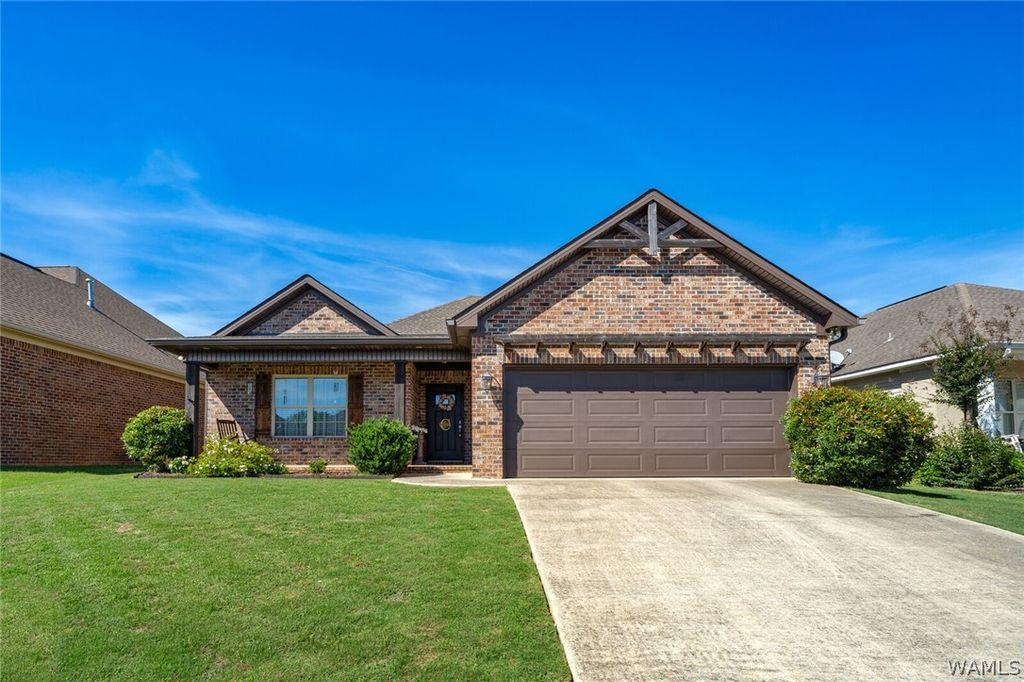 12583 Cottage, Northport, AL 35475