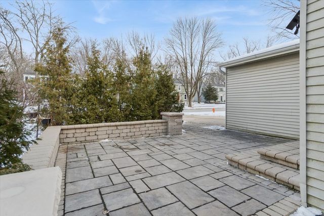 1123 Mill Race Lane, Naperville, IL 60565