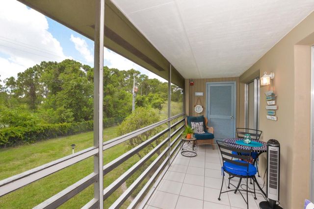 13 Lake Vista Trail 202, Port St Lucie, FL 34952