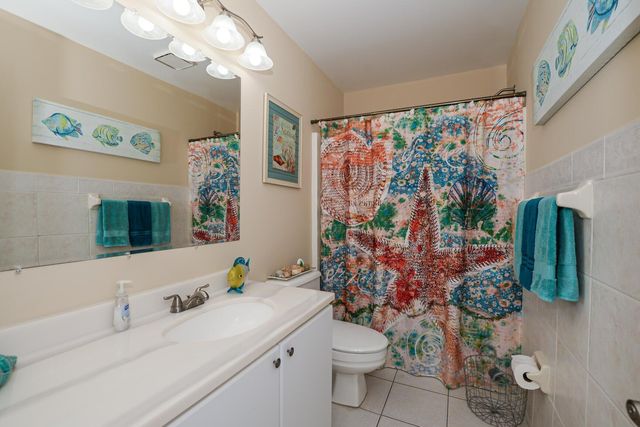 13 Lake Vista Trail 202, Port St Lucie, FL 34952