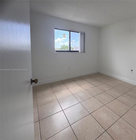 1820 W 53rd Street 517, Hialeah, FL 33012