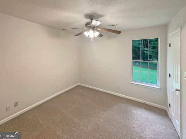 46 Timber Walk Drive, Sharpsburg, GA 30277