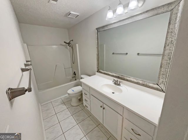 46 Timber Walk Drive, Sharpsburg, GA 30277
